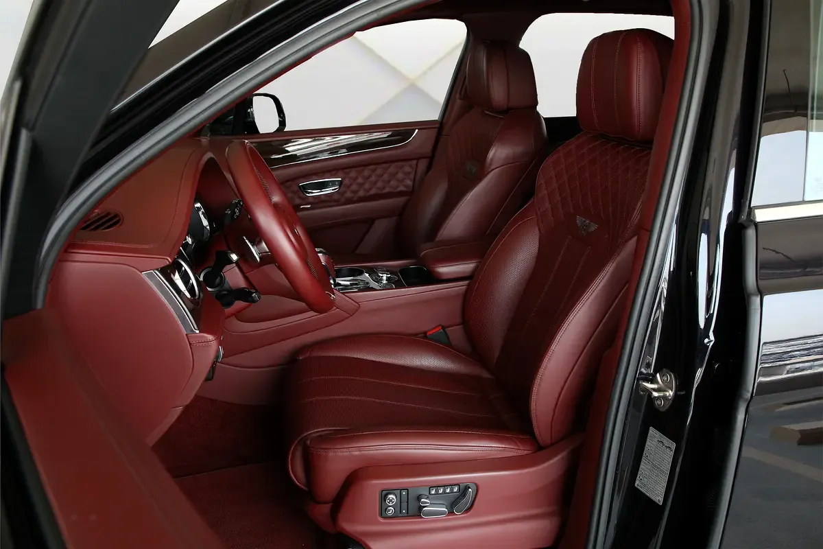 Bentley Bentayga 4.0 AT 4WD (550 hp) - 9