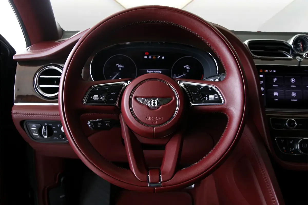 Bentley Bentayga 4.0 AT 4WD (550 hp) - 14