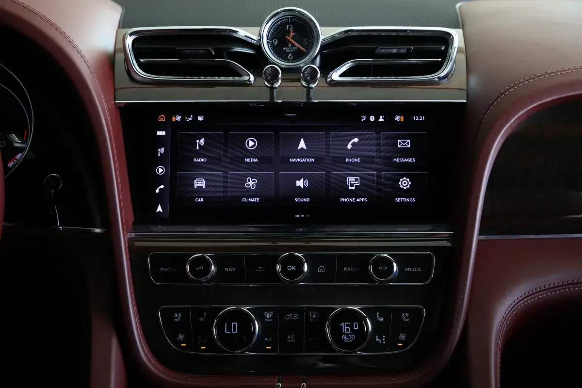 Bentley Bentayga 4.0 AT 4WD (550 hp) - 15