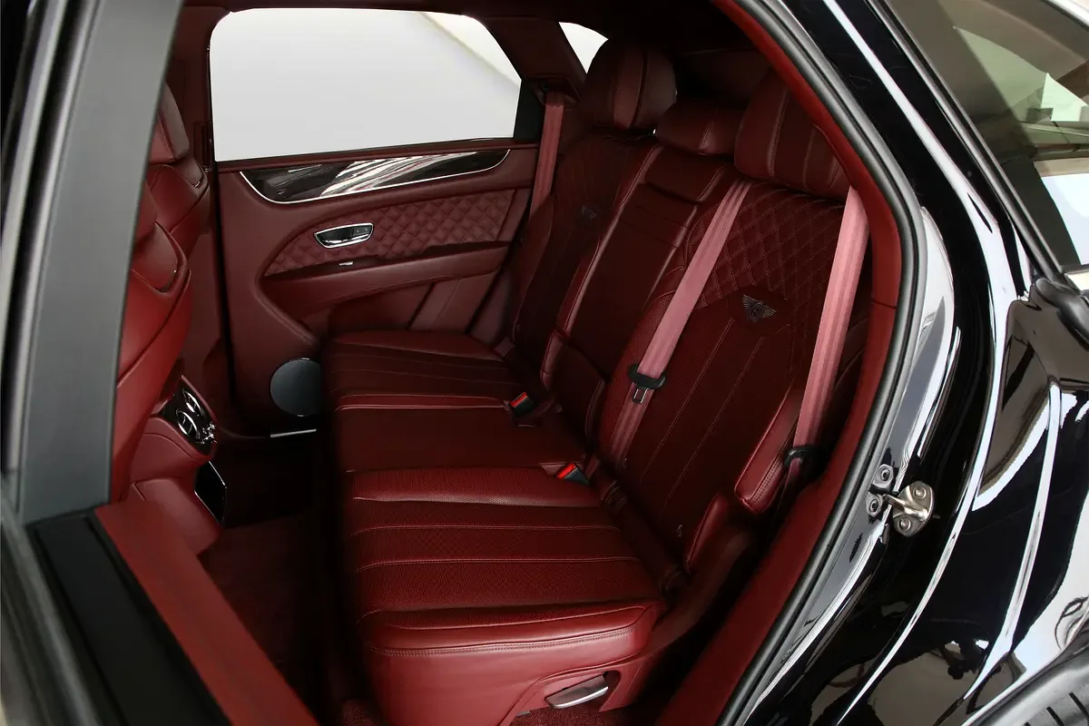 Bentley Bentayga 4.0 AT 4WD (550 hp) - 19