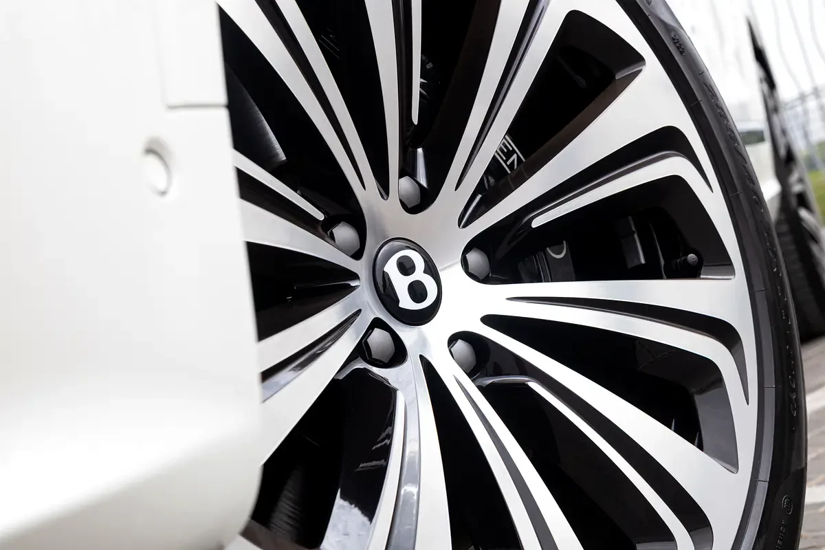 Bentley Bentayga 4.0 AT 4WD (550 hp) - 7