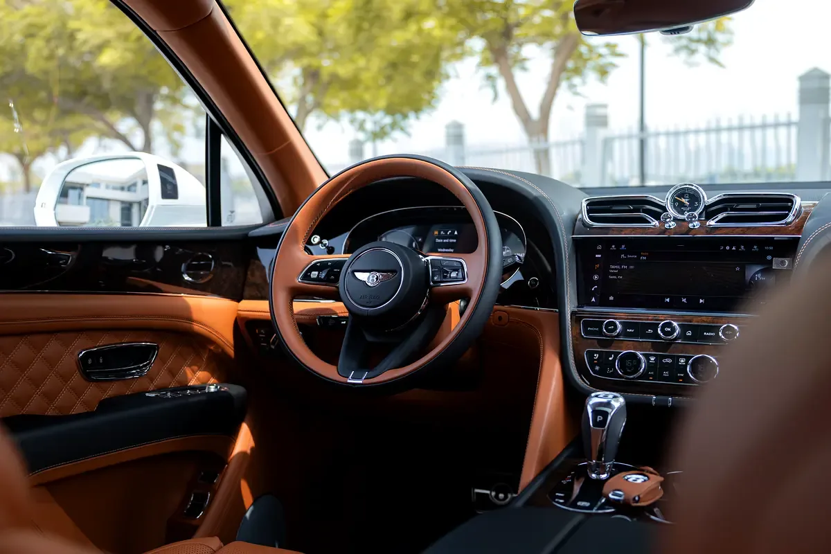 Bentley Bentayga 4.0 AT 4WD (550 hp) - 10
