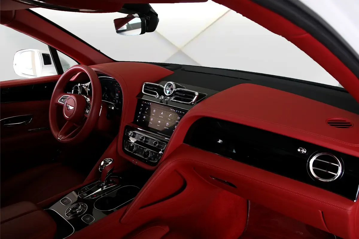 Bentley Bentayga 4.0 AT 4WD (550 hp) - 12