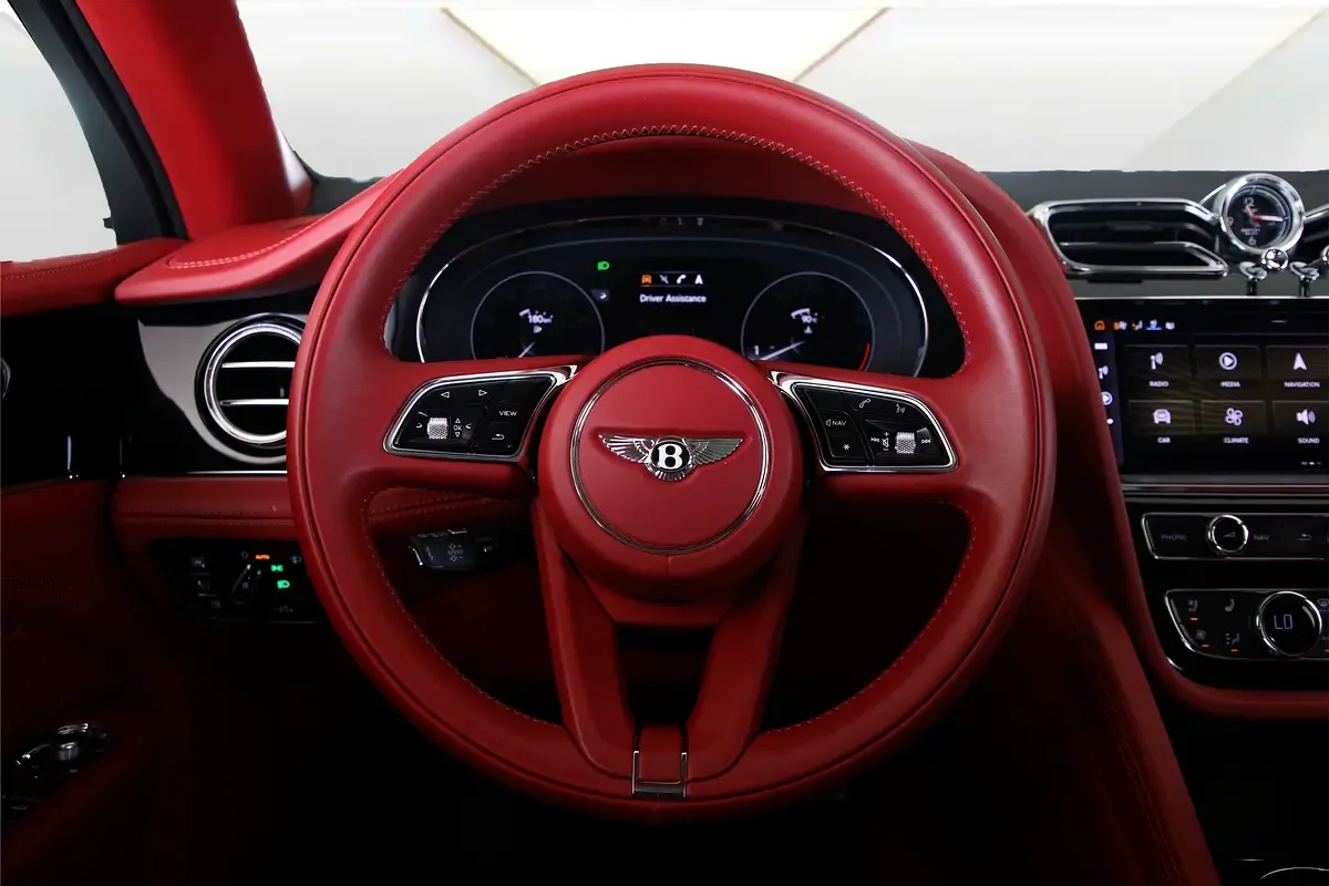 Bentley Bentayga 4.0 AT 4WD (550 hp) - 15