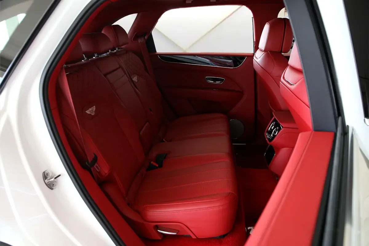 Bentley Bentayga 4.0 AT 4WD (550 hp) - 20