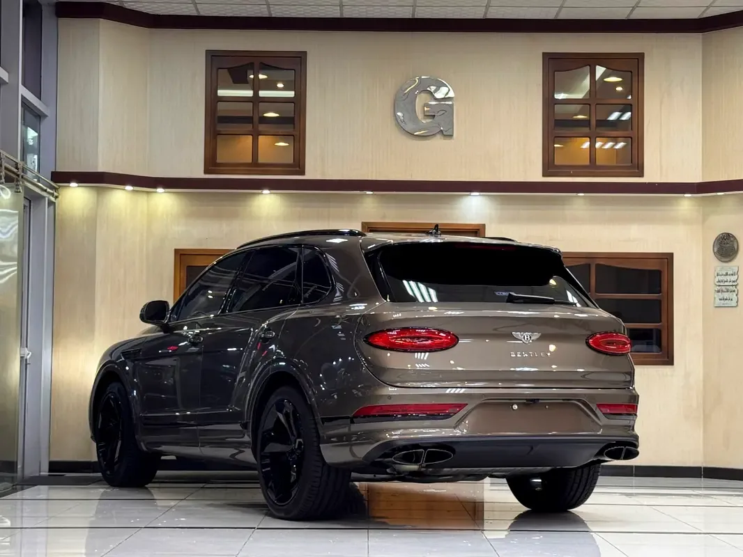 Bentley Bentayga 4.0 AT 4WD (550 حصان) - 6