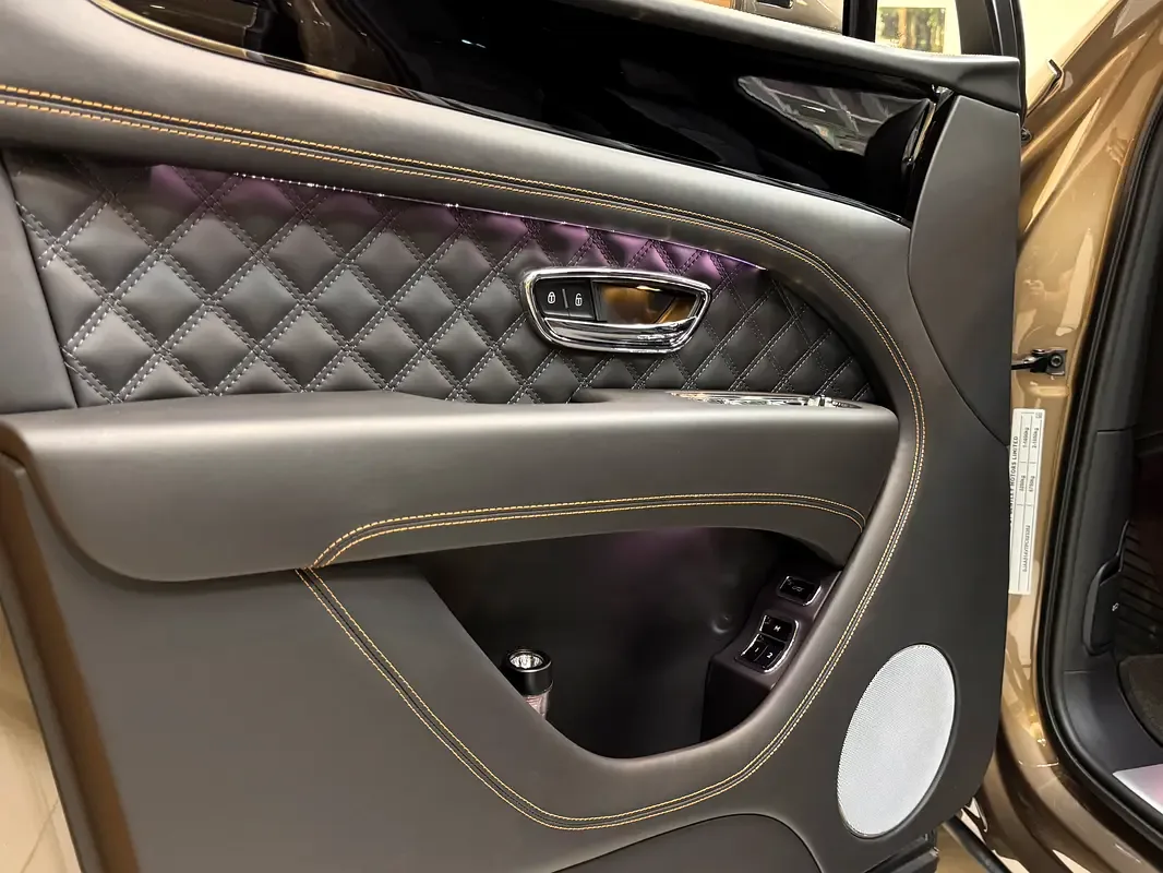 Bentley Bentayga 4.0 AT 4WD (550 حصان) - 12