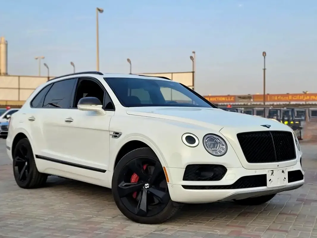 Bentley Bentayga 4.0 AT AWD (550 hp)