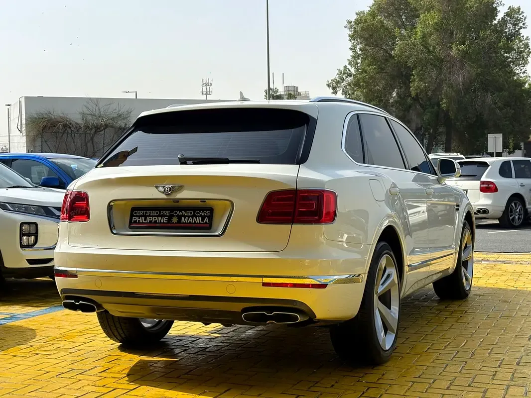 Bentley Bentayga 4.0 AT AWD (550 hp) - 4