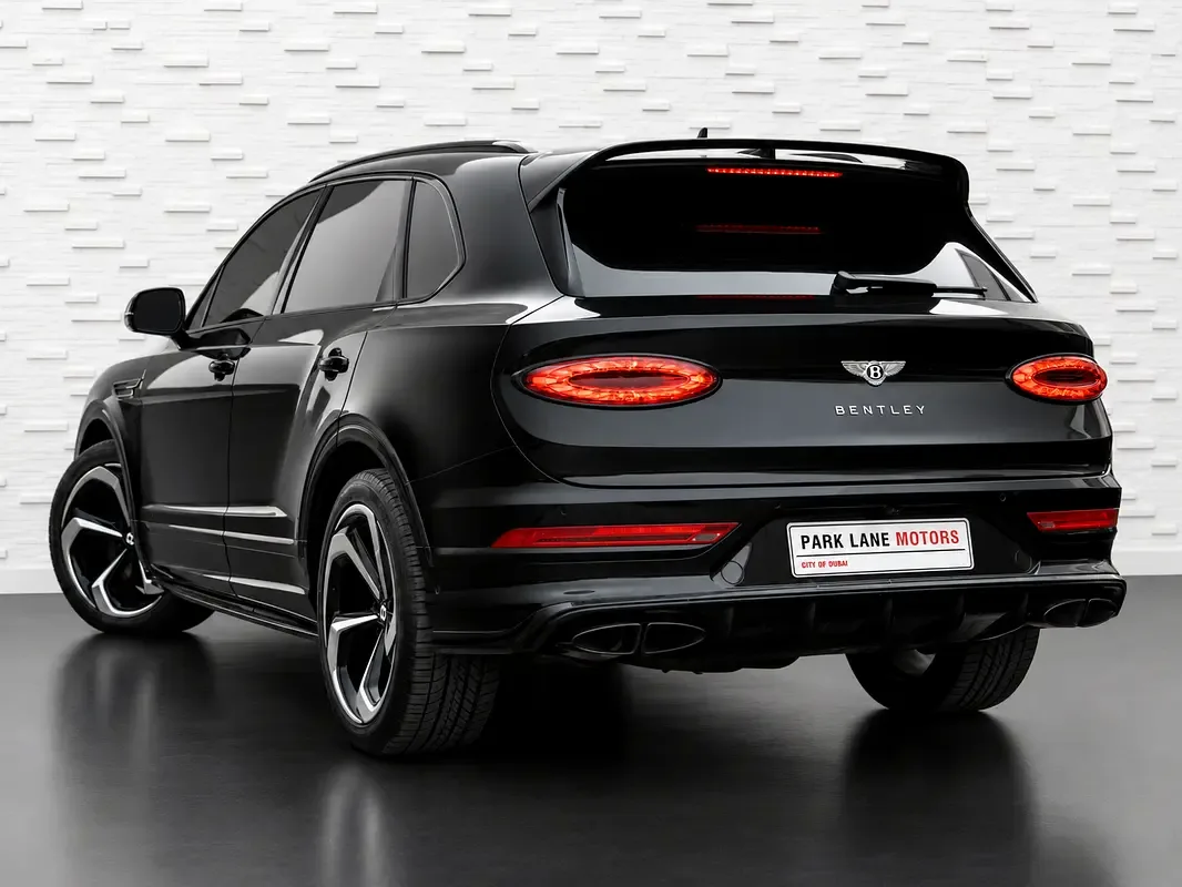 Bentley Bentayga 4.0 AT AWD (550 حصان) - 3