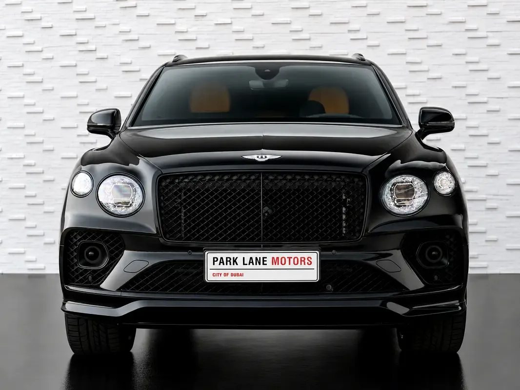 Bentley Bentayga 4.0 AT AWD (550 حصان) - 2