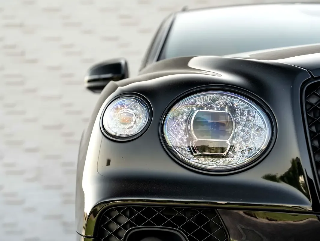Bentley Bentayga 4.0 AT AWD (550 حصان) - 5
