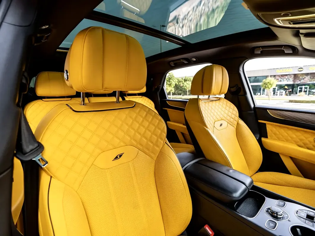 Bentley Bentayga 4.0 AT AWD (550 حصان) - 11