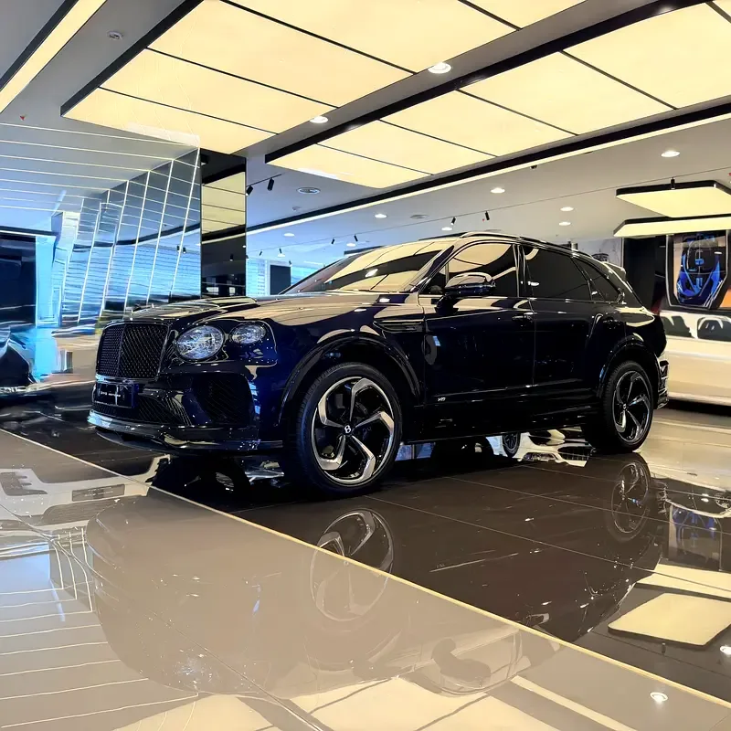 Bentley Bentayga 4.0 AT AWD (650 حصان) - 4