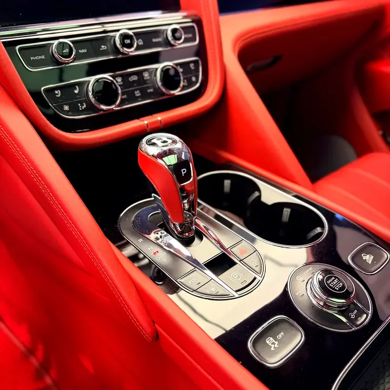 Bentley Bentayga 4.0 AT AWD (650 حصان) - 6