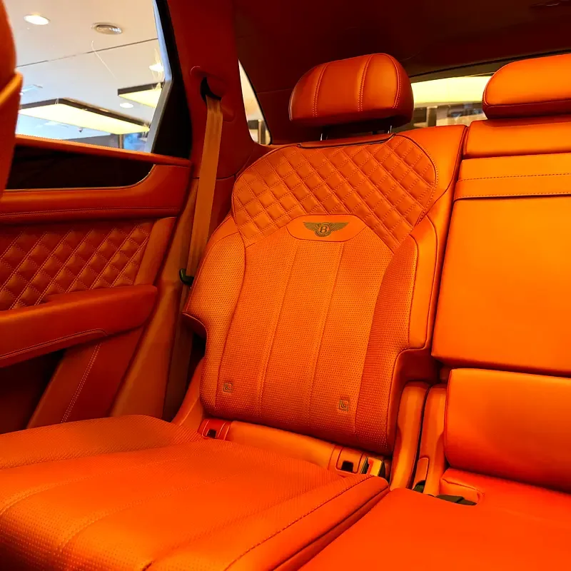 Bentley Bentayga 4.0 AT AWD (650 حصان) - 9