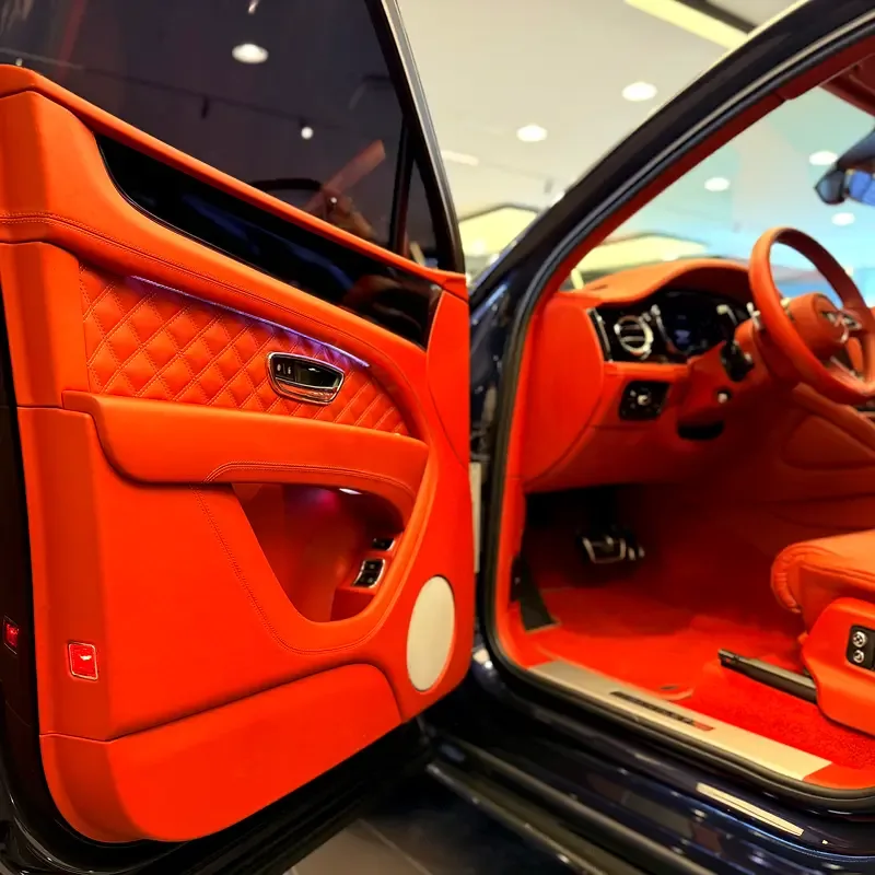 Bentley Bentayga 4.0 AT AWD (650 حصان) - 11