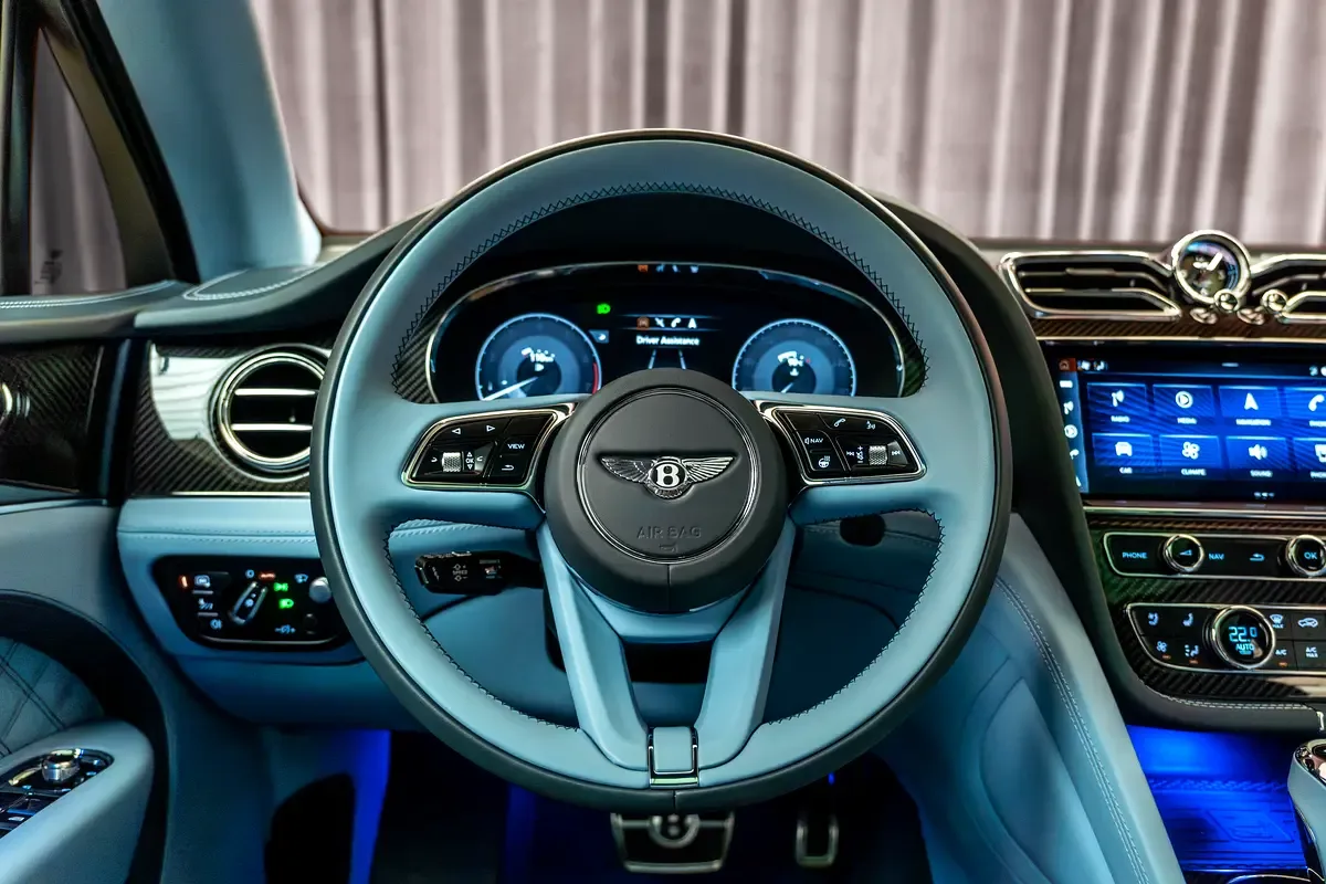 Bentley Bentayga 6.0 AT 4WD (635 hp) - 12