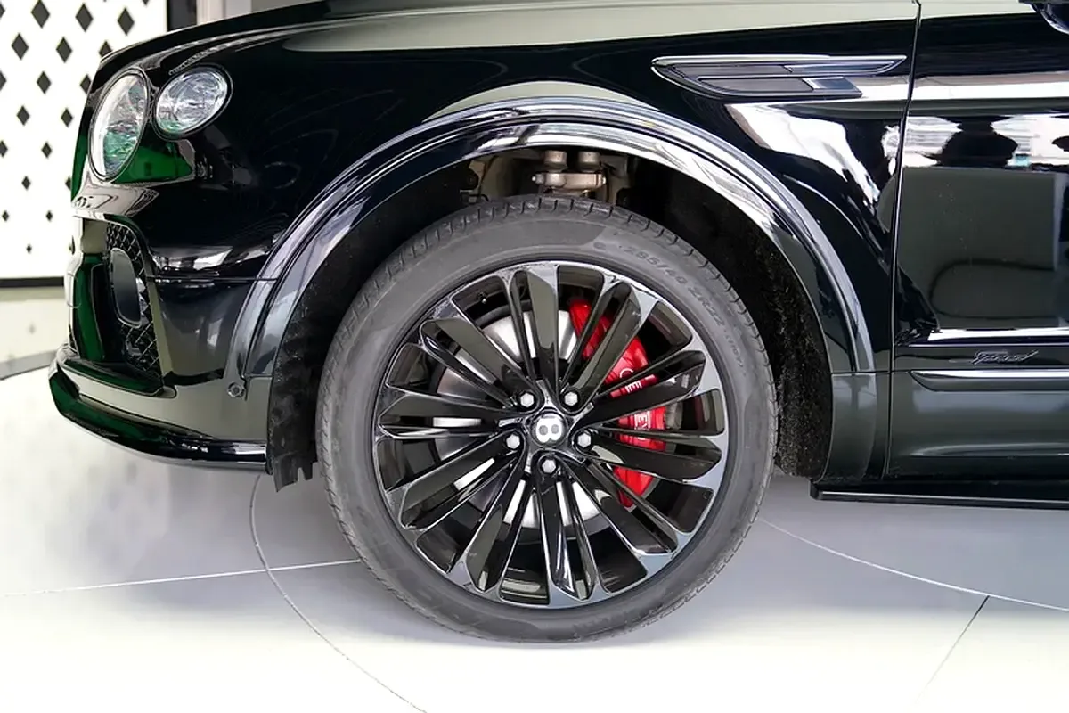 Bentley Bentayga 6.0 AT 4WD (635 hp) - 6