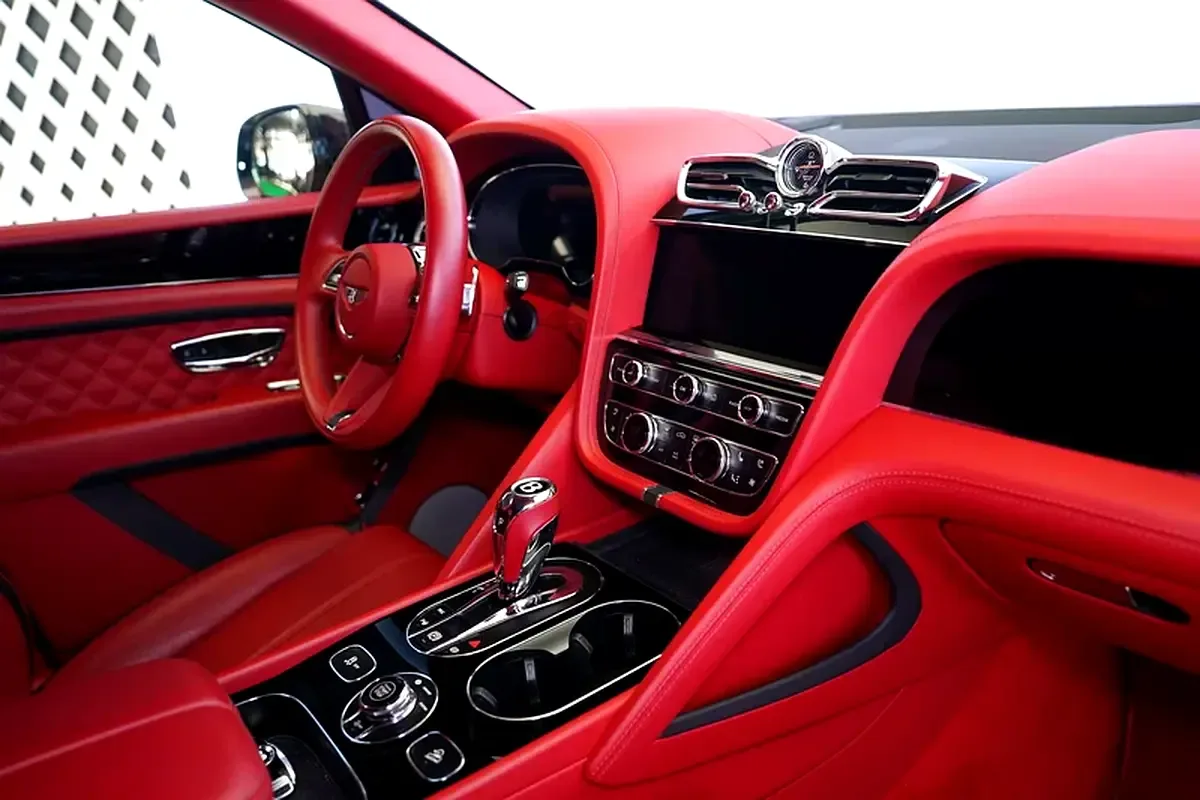 Bentley Bentayga 6.0 AT 4WD (635 hp) - 16