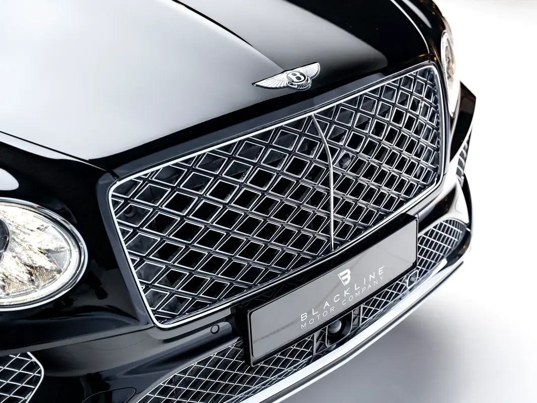 Bentley Bentayga 6.0 AT 4WD (635 حصان) - 20