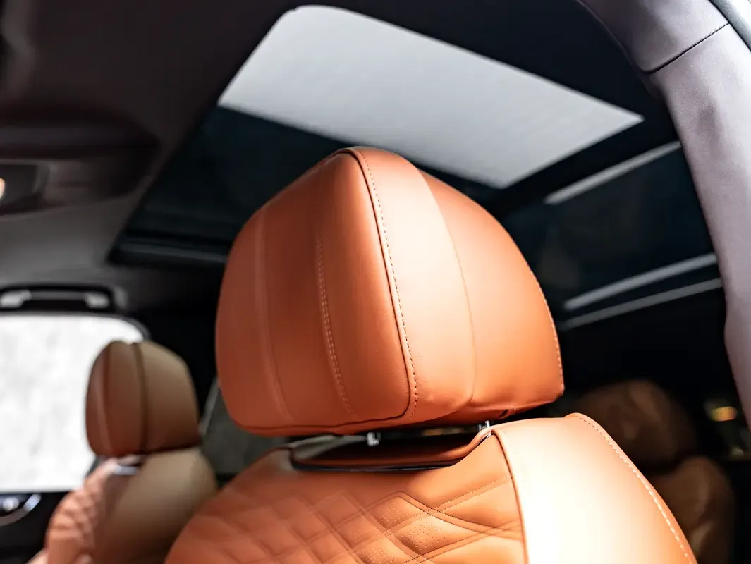 Bentley Bentayga 6.0 AT 4WD (635 حصان) - 19