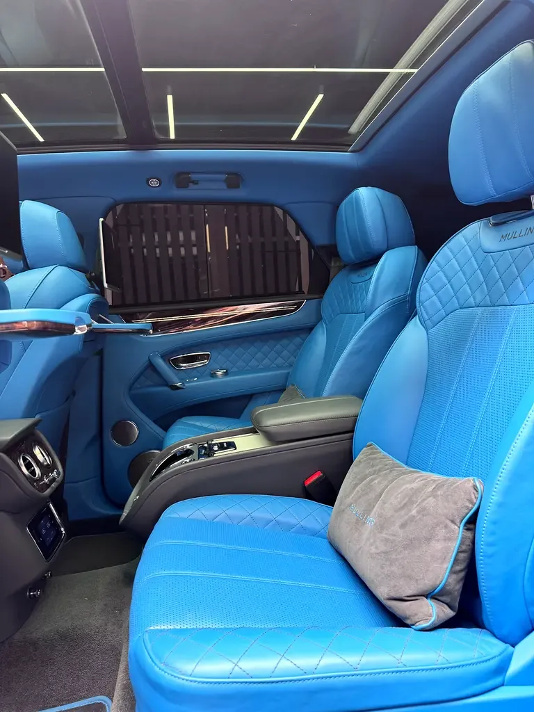Bentley Bentayga 6.0 AT AWD (635 حصان) - 8