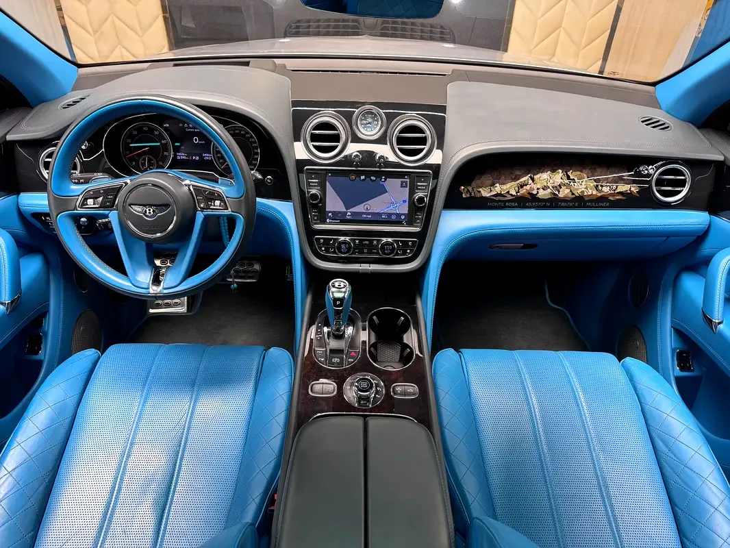 Bentley Bentayga 6.0 AT AWD (635 حصان) - 14