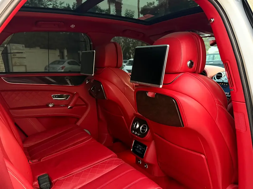 Bentley Bentayga 6.0 AT AWD (635 hp) - 8