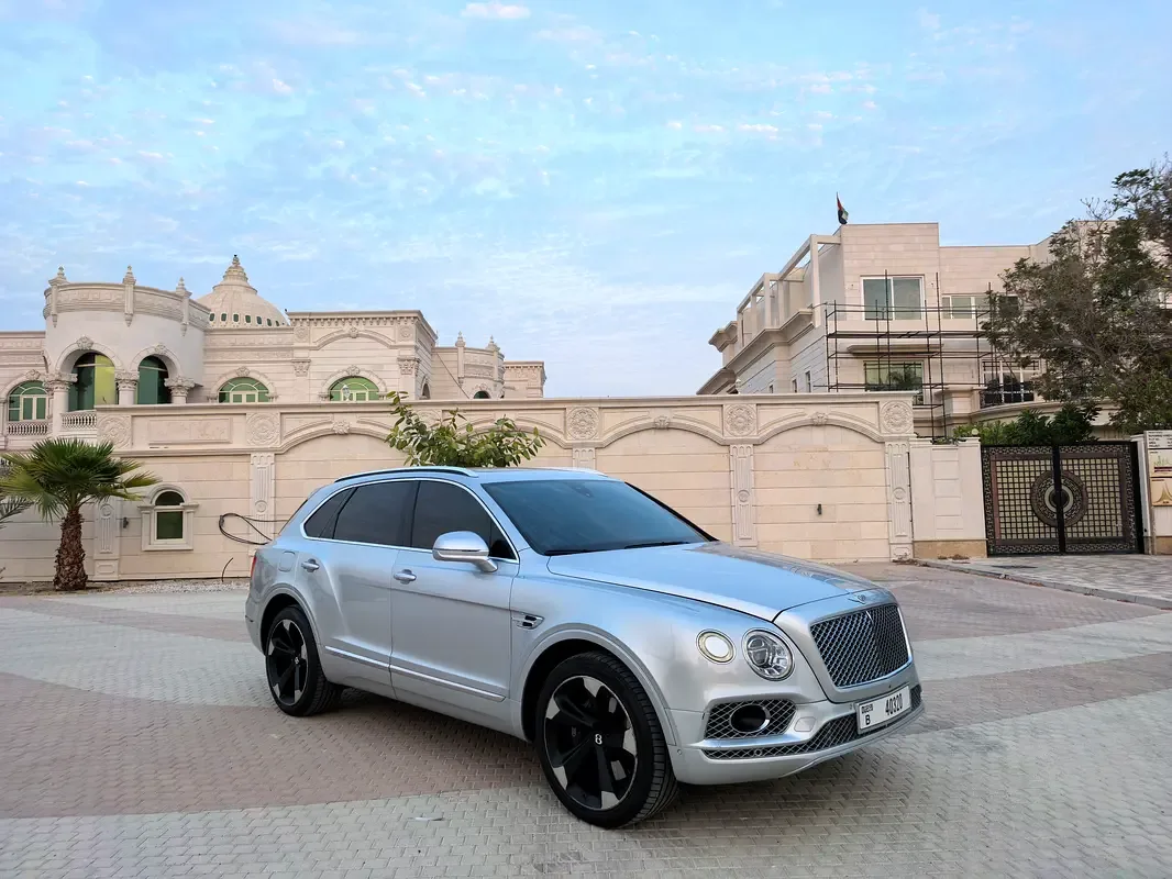 Bentley Bentayga 6.0 AT AWD (635 hp) - 11