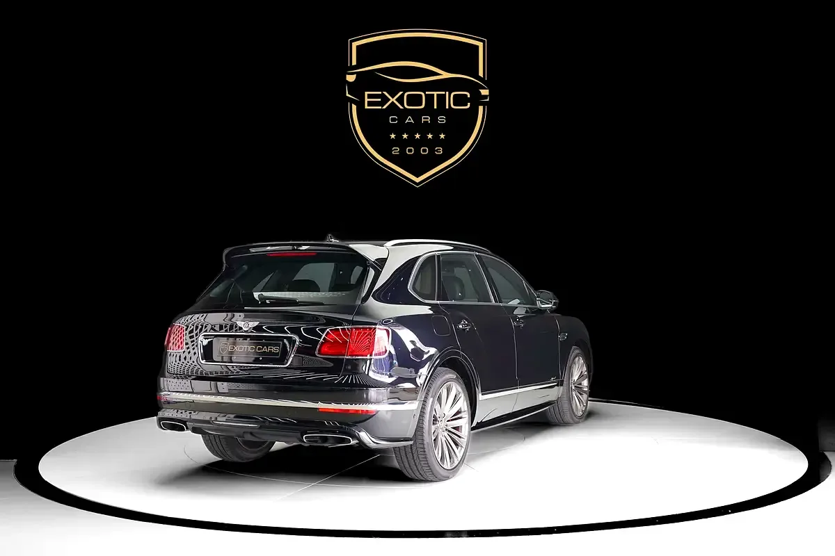 Bentley Bentayga 6.0 AT AWD (635 حصان) - 4