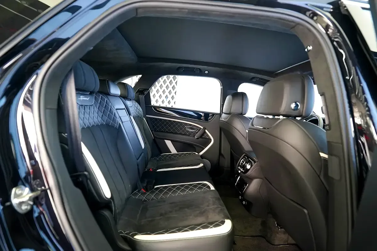 Bentley Bentayga 6.0 AT AWD (635 حصان) - 12