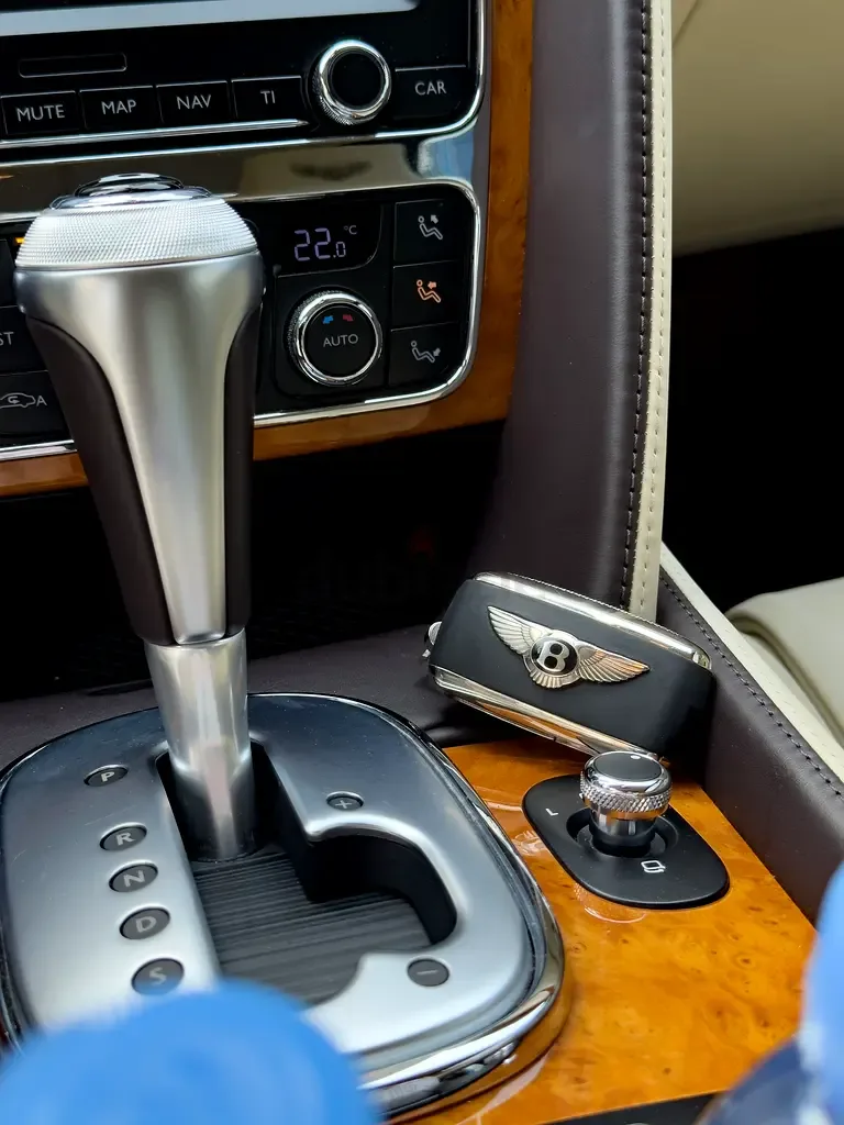 Bentley Continental 6.0 AT (560 hp) - 7