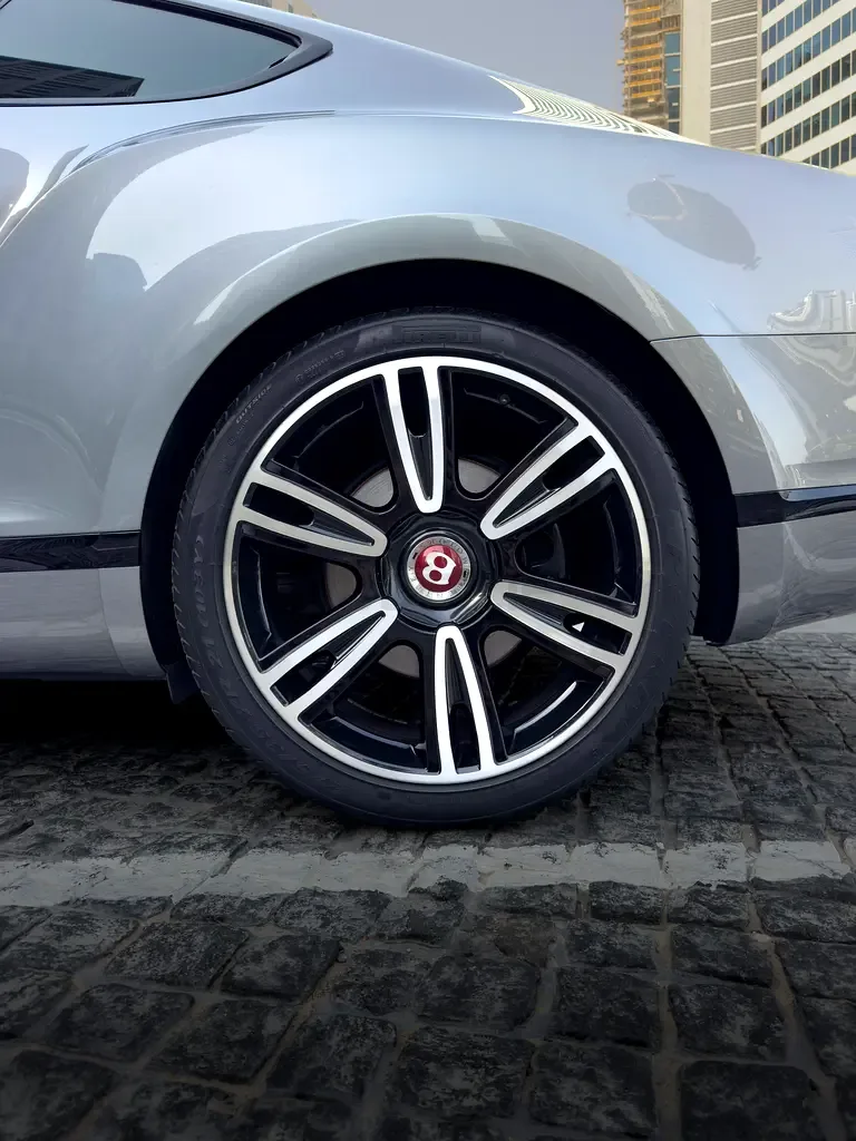 Bentley Continental 6.0 AT (560 hp) - 14