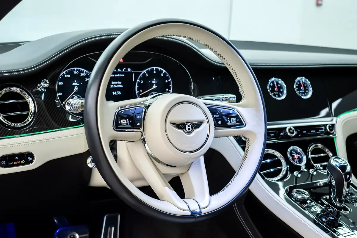Bentley Continental GT 4.0 AMT AWD (550 حصان) - 10