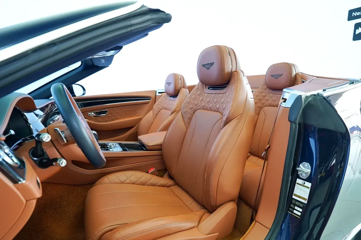 Bentley Continental GT 4.0 AMT AWD (550 حصان) - 11