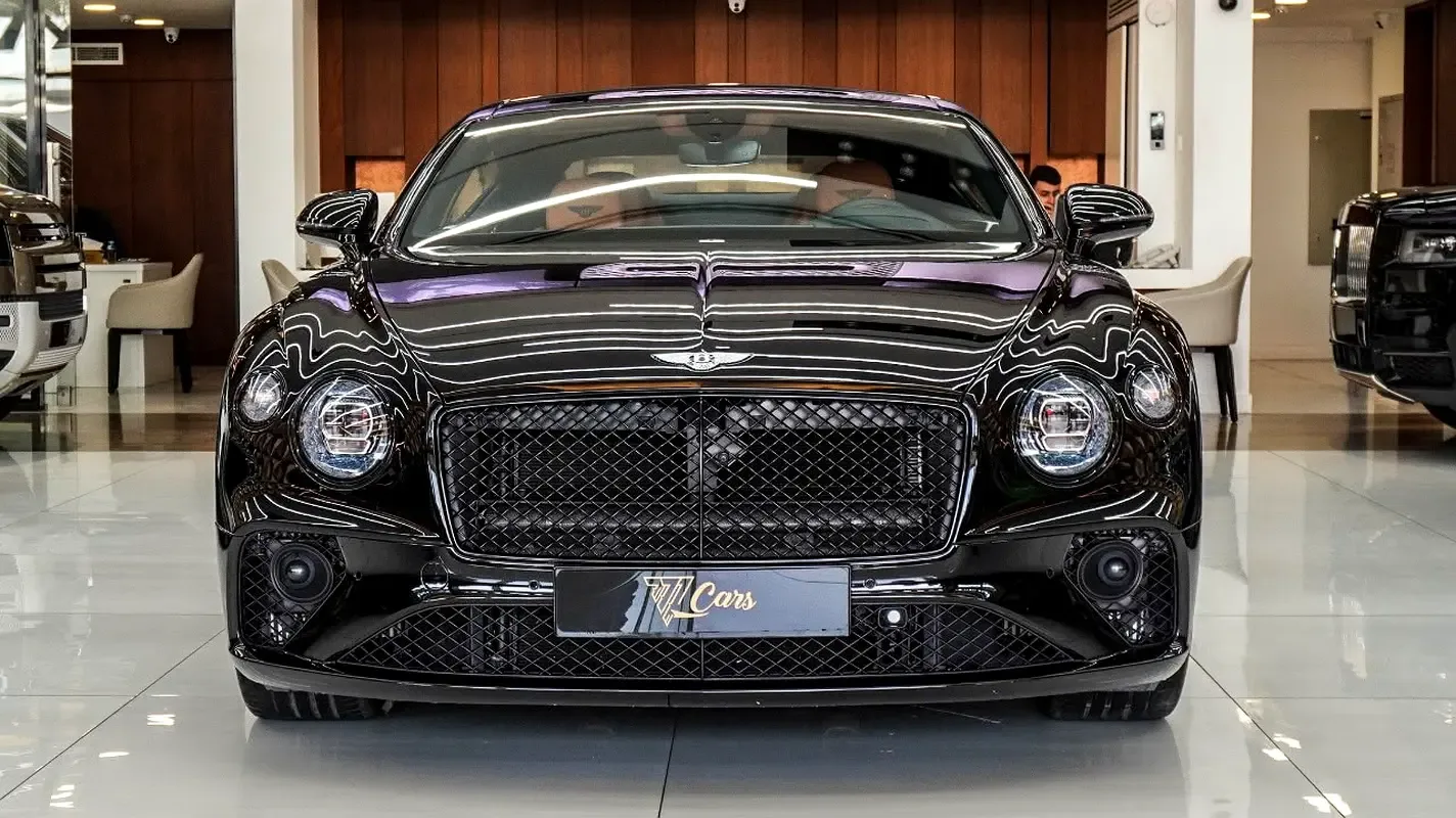 Bentley Continental GT 4.0 AMT AWD (550 حصان) - 2
