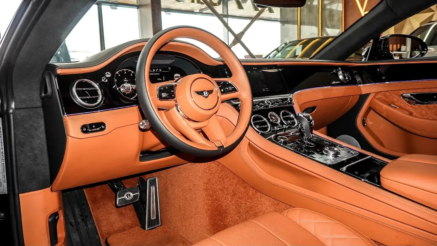 Bentley Continental GT 4.0 AMT AWD (550 حصان) - 5