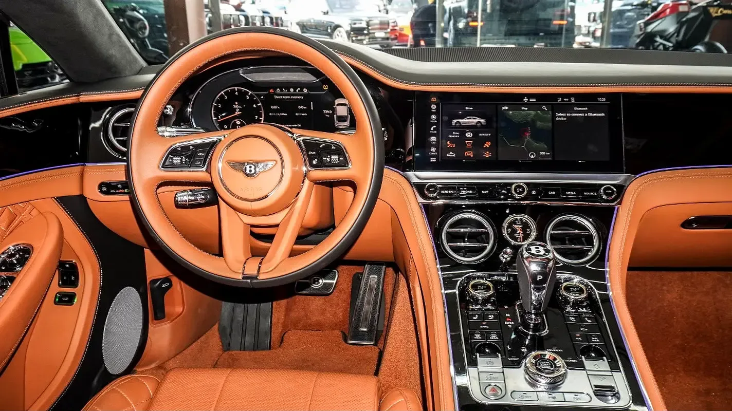 Bentley Continental GT 4.0 AMT AWD (550 حصان) - 8
