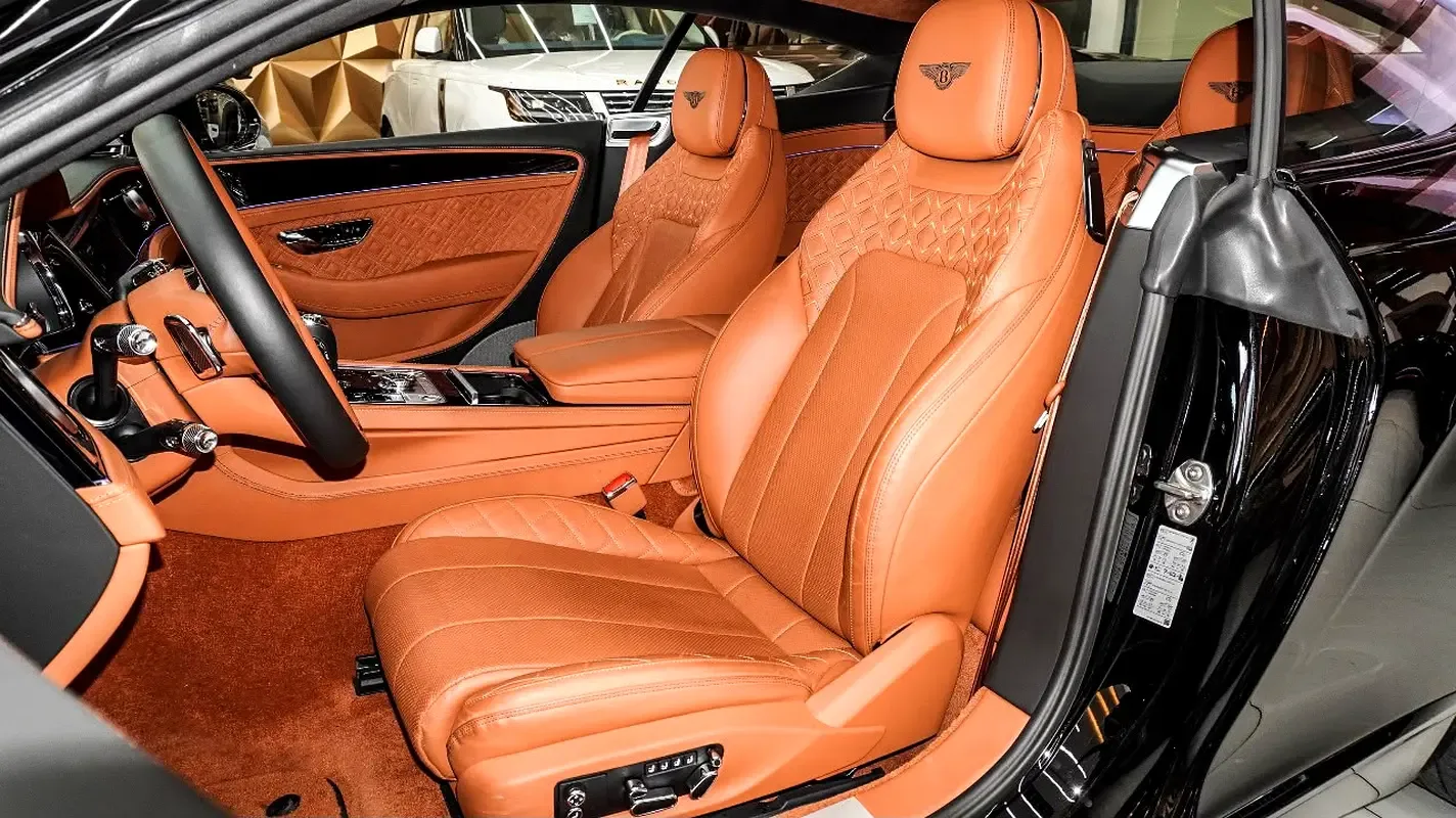 Bentley Continental GT 4.0 AMT AWD (550 حصان) - 7