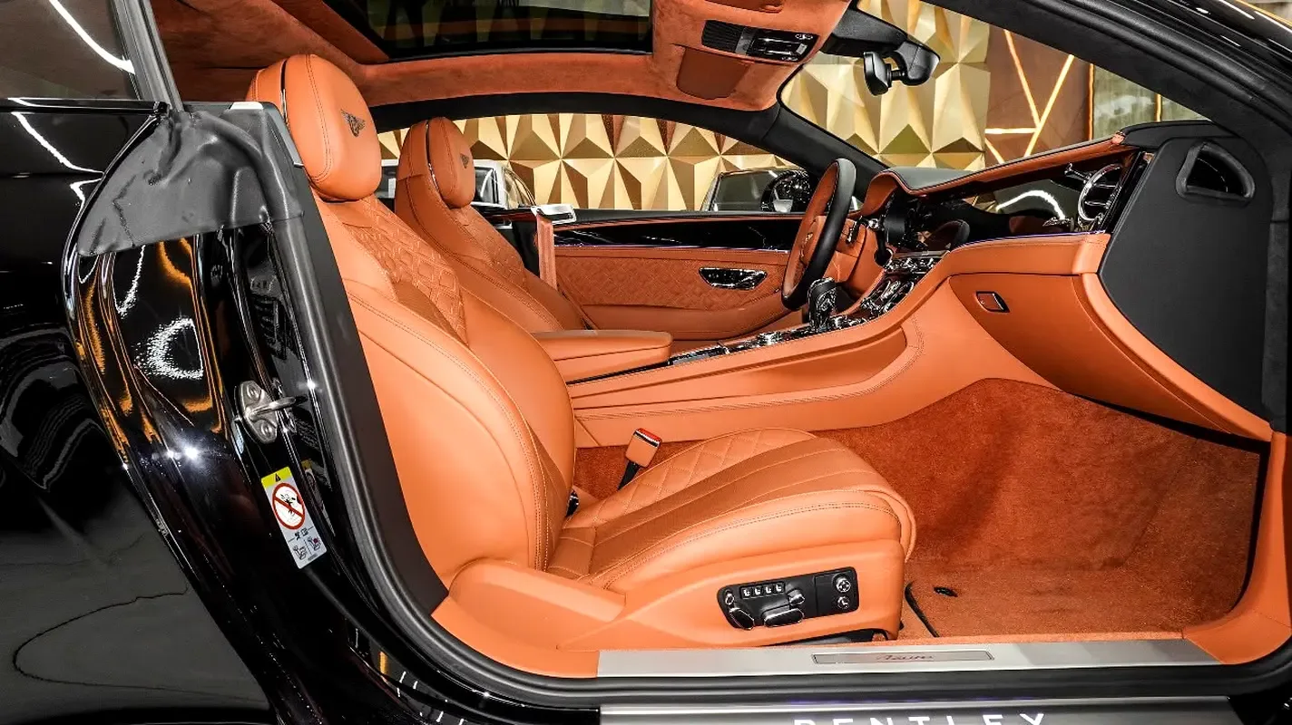 Bentley Continental GT 4.0 AMT AWD (550 حصان) - 10