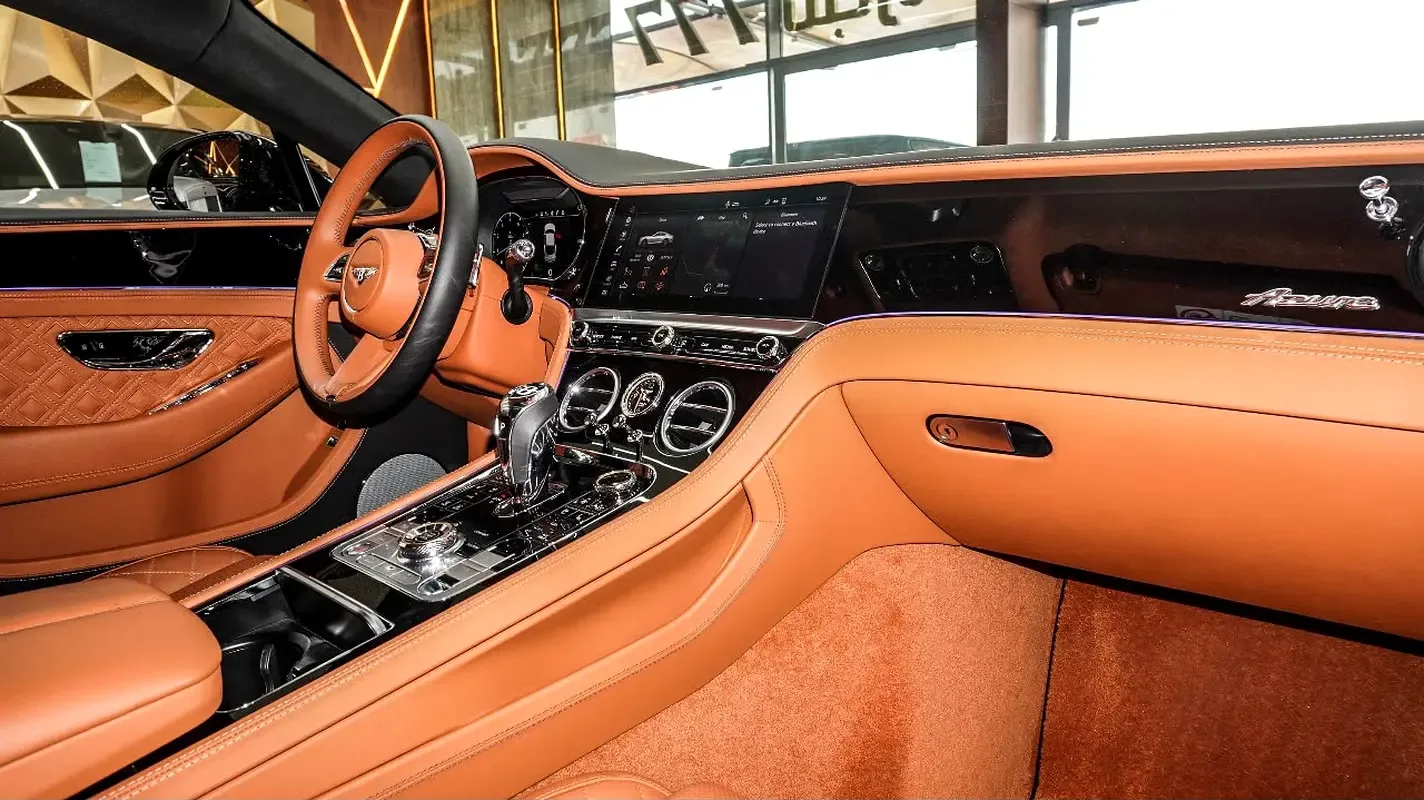 Bentley Continental GT 4.0 AMT AWD (550 حصان) - 11