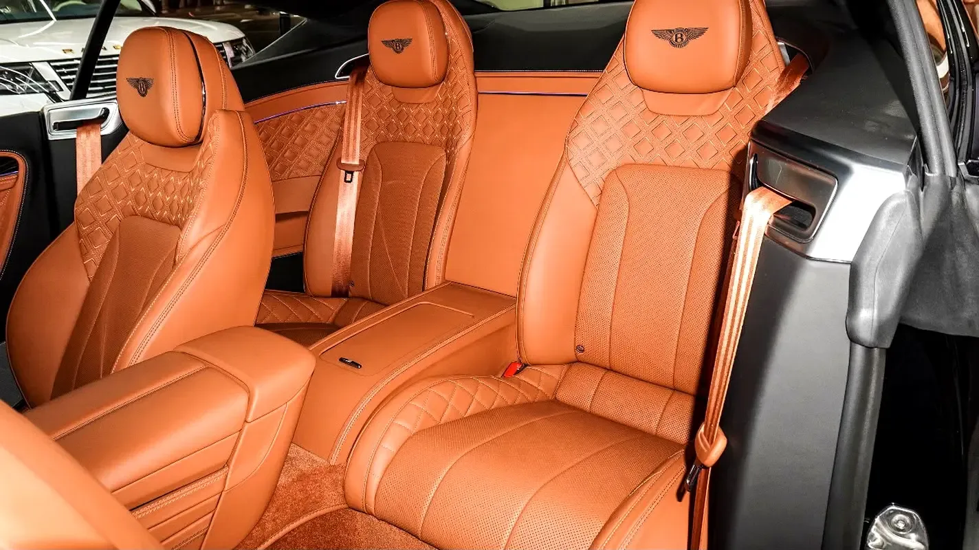 Bentley Continental GT 4.0 AMT AWD (550 حصان) - 13