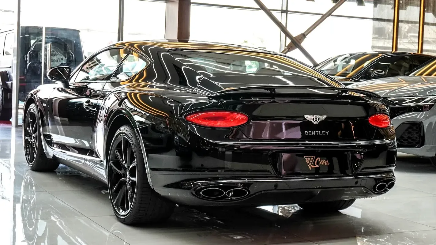 Bentley Continental GT 4.0 AMT AWD (550 حصان) - 15