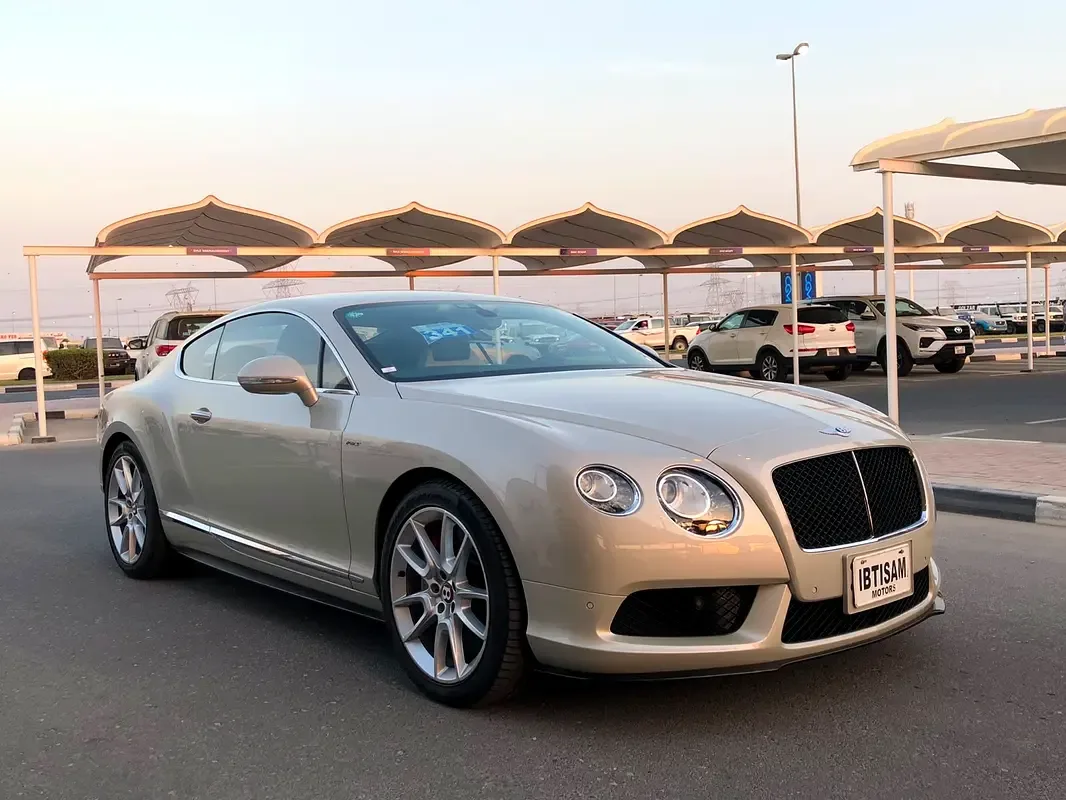 Bentley Continental GT 4.0 AT AWD (528 حصان) - 2