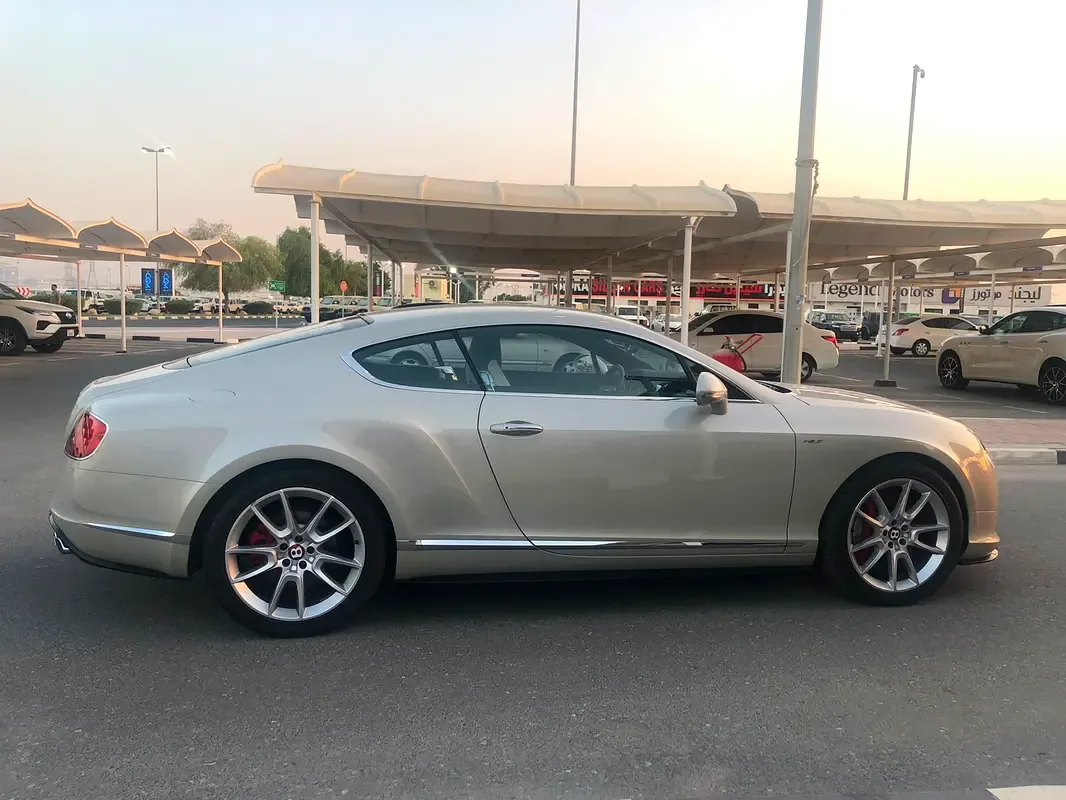 Bentley Continental GT 4.0 AT AWD (528 حصان) - 4