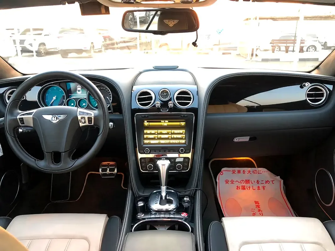 Bentley Continental GT 4.0 AT AWD (528 حصان) - 7