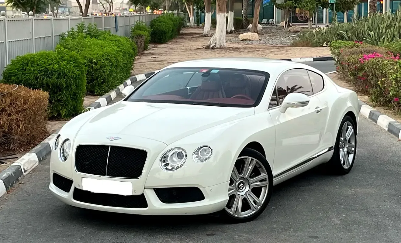 Bentley Continental GT 4.0 AT AWD (528 حصان)