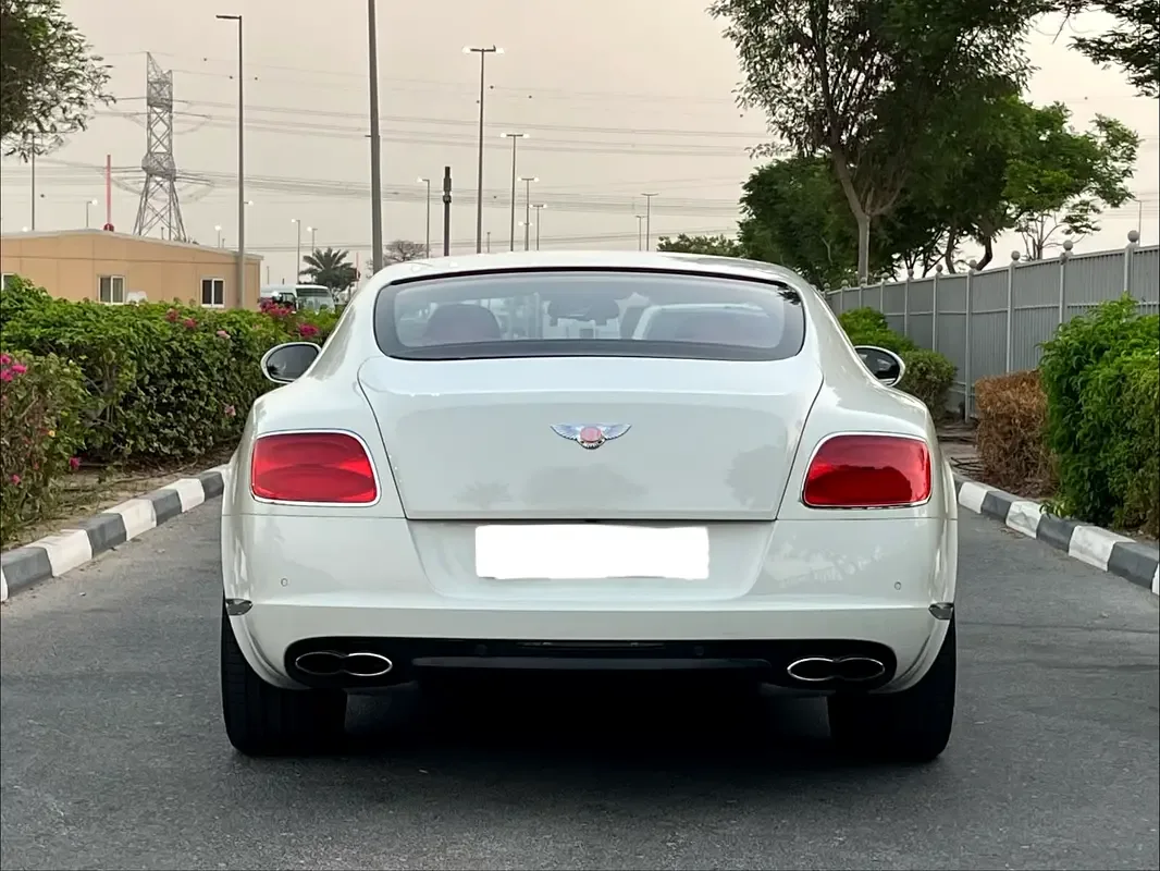 Bentley Continental GT 4.0 AT AWD (528 حصان) - 3