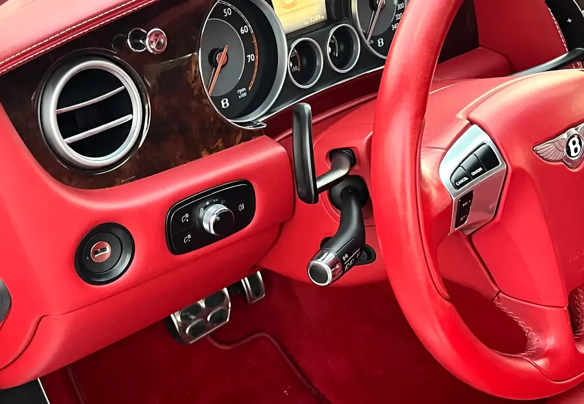 Bentley Continental GT 4.0 AT AWD (528 حصان) - 9